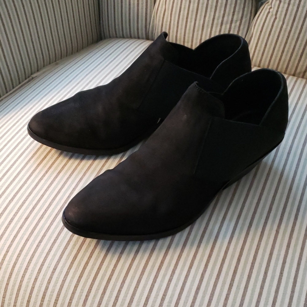 Eileen Fisher booties